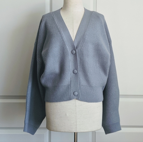 7 For All Mankind Cardigan Sweater Cropped Button Front V-Neck French Blue L NWT - Picture 1 of 14